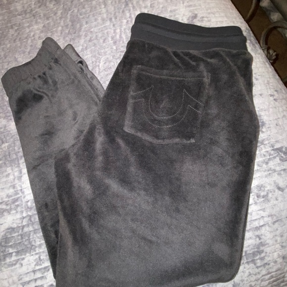 True Religion Velour Sweatsuit - Picture 6 of 8